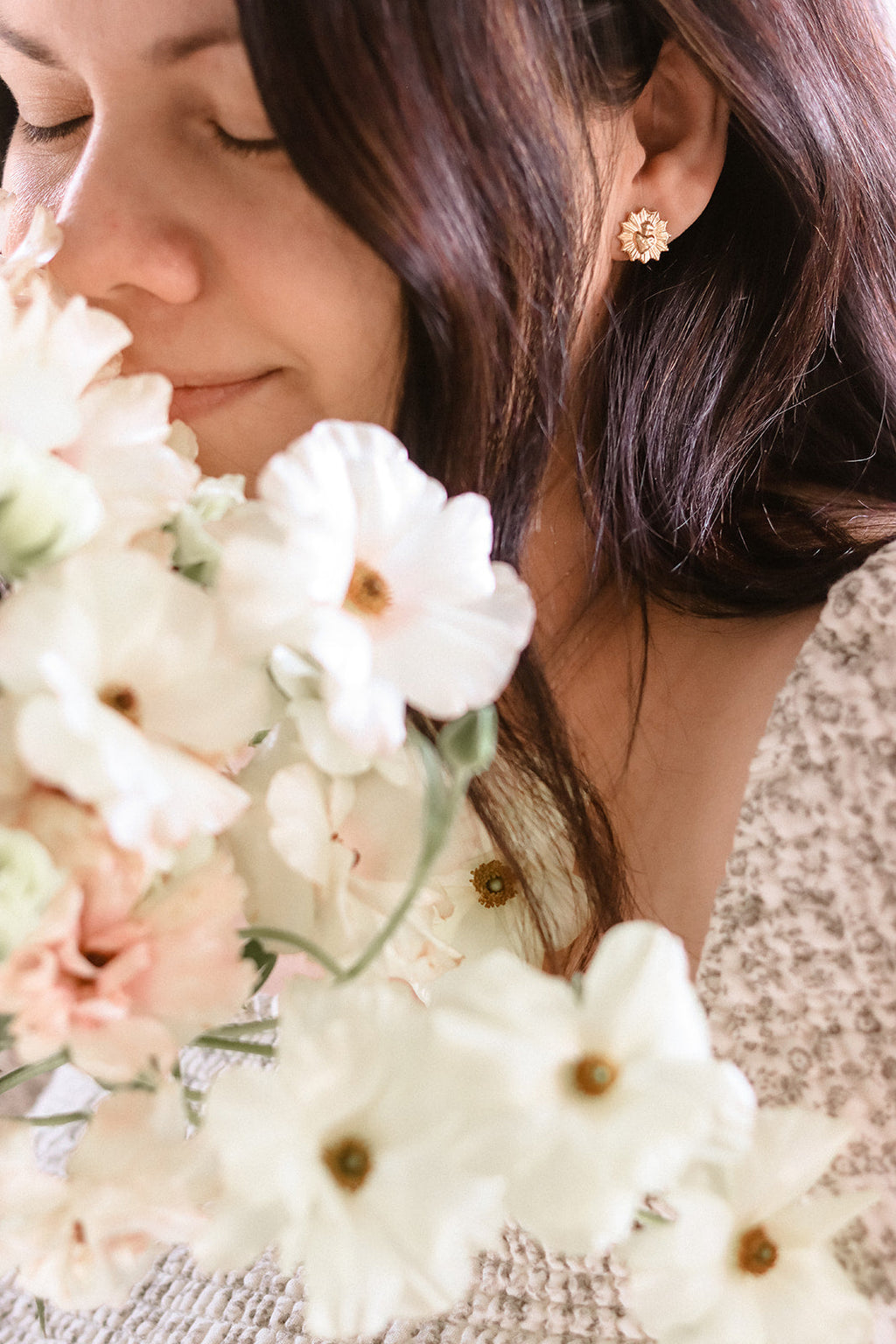 Sacred Heart Earrings in Gold Vermeil