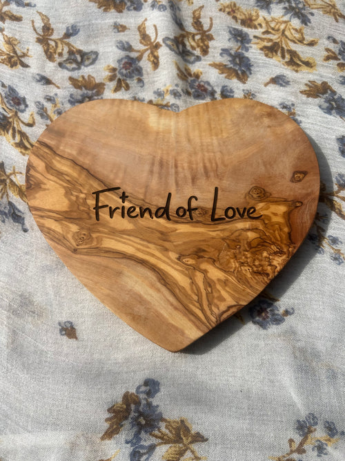 Friend of Love Heart Shaped Olive Wood Cutting Board †